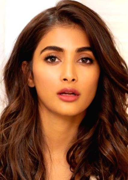 Pooja Hedge photo
