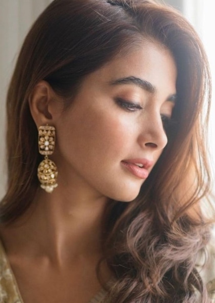 Pooja Hegde photo