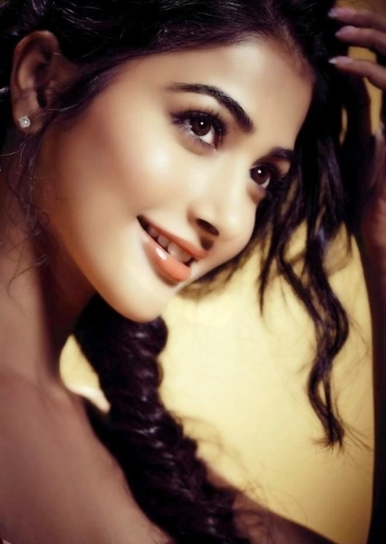 Pooja Hegde photo