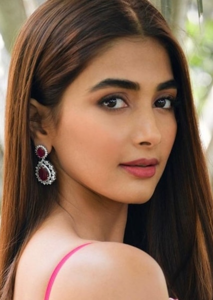 Pooja Hegde photo