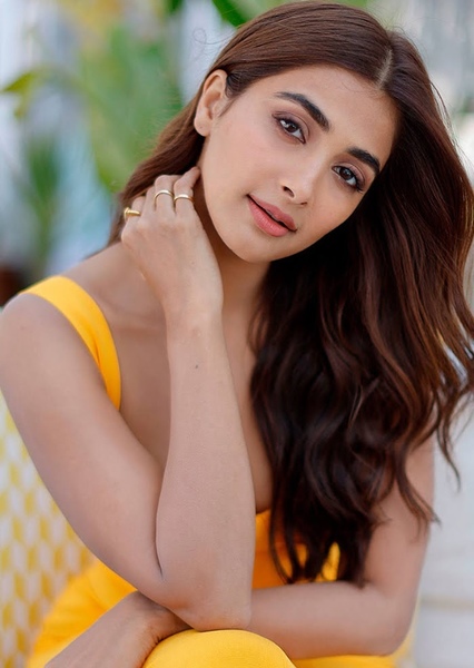 Pooja Hegde photo