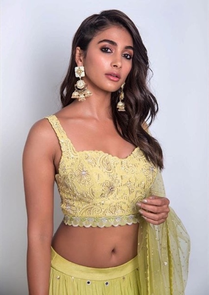 Pooja Hegde photo