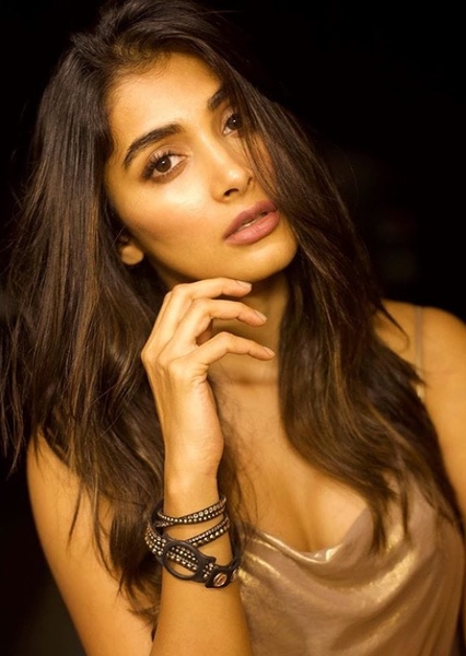 Pooja Hegde photo