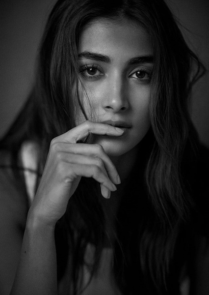 Pooja Hegde photo