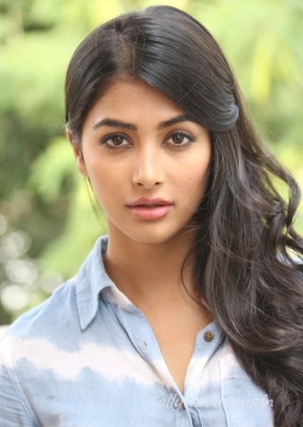 Pooja Hegde photo
