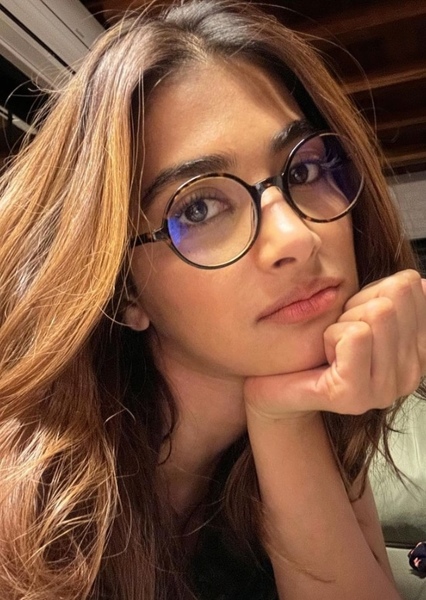 Pooja Hegde photo
