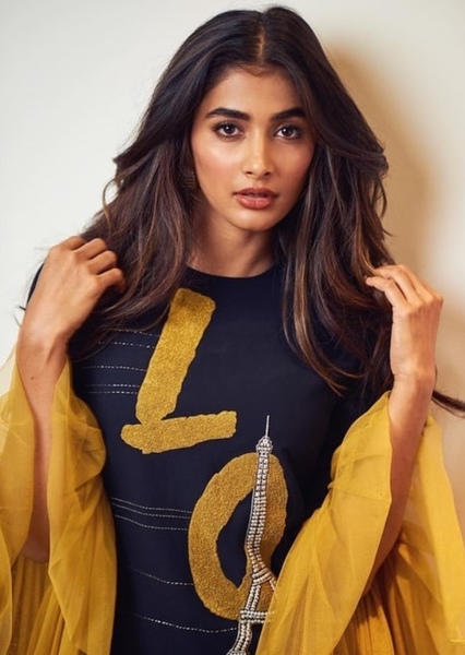 Pooja Hegde photo