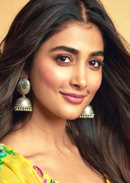 Pooja Hegde photo