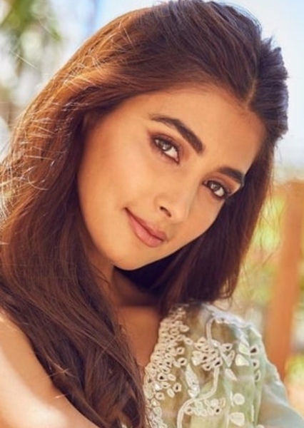 Pooja Hegde photo