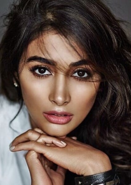 Pooja Hegde photo