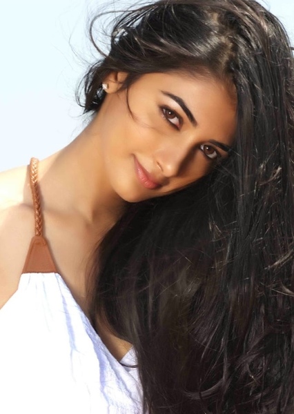 Pooja Hegde photo