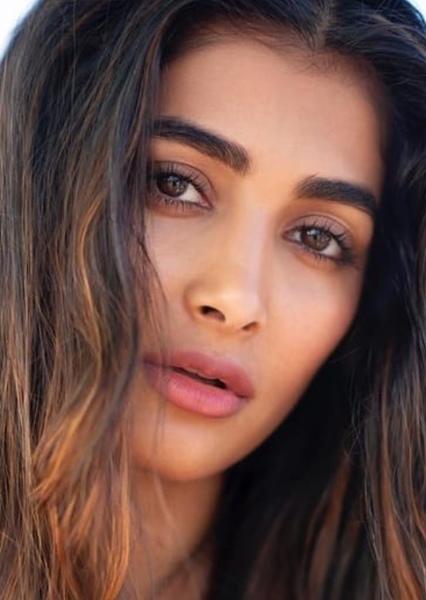 Pooja Hegde photo
