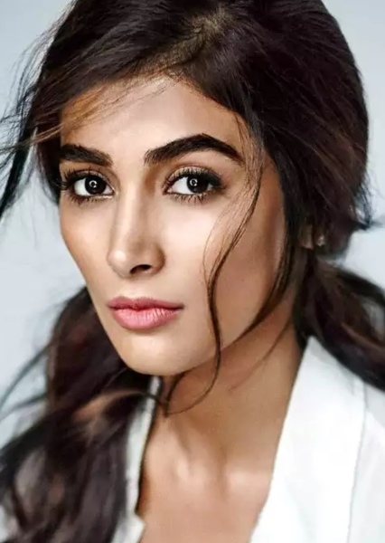 Pooja Hegde photo