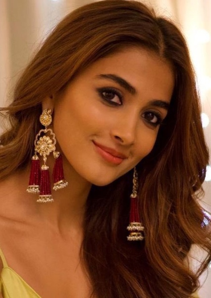 Pooja Hegde photo
