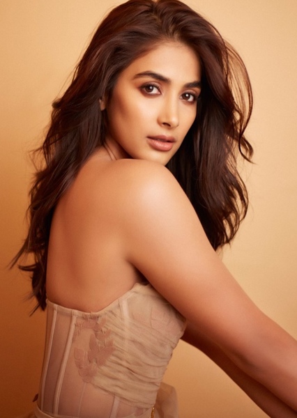 Pooja Hegde photo