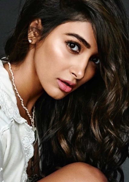 Pooja Hegde photo