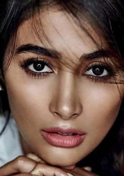 Pooja Hegde photo