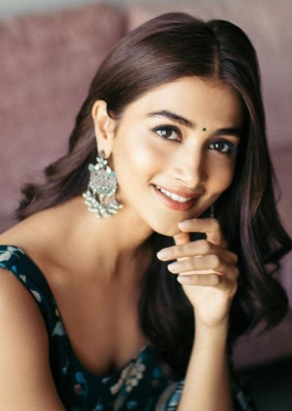 Pooja Hegde photo