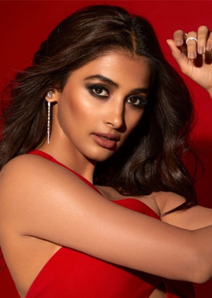 Pooja Hegde photo
