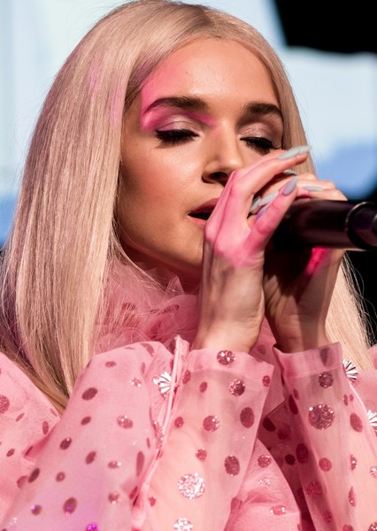 Poppy photo