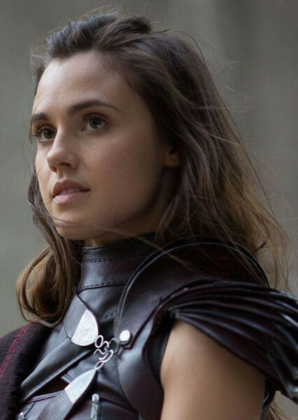 Poppy Drayton photo