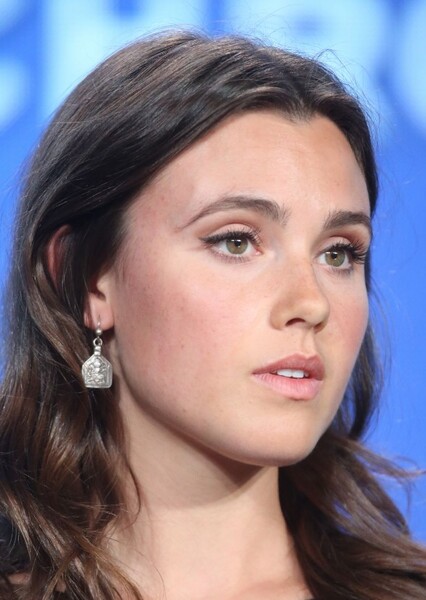 Poppy Drayton photo