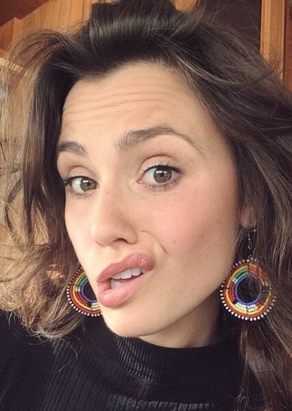 Poppy Drayton photo