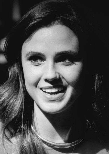 Poppy Drayton photo