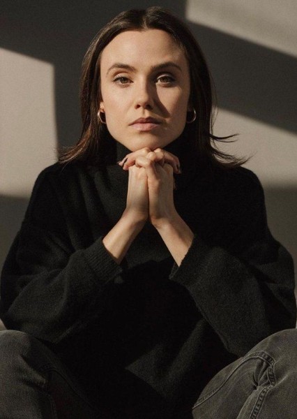 Poppy Drayton photo