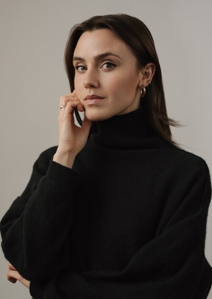 Poppy Drayton photo