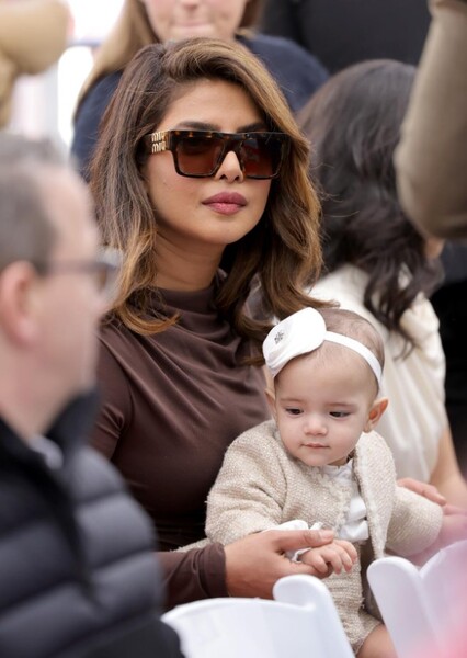 Priyanka Chopra Jonas photo