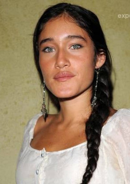 Q'orianka Kilcher photo