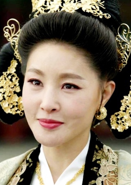 Queen Yoo photo