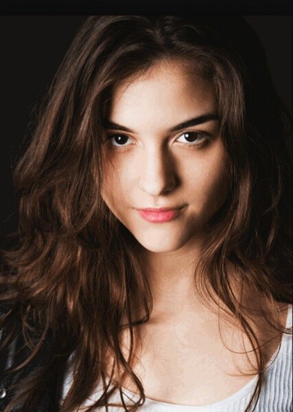 Quinn Shephard photo