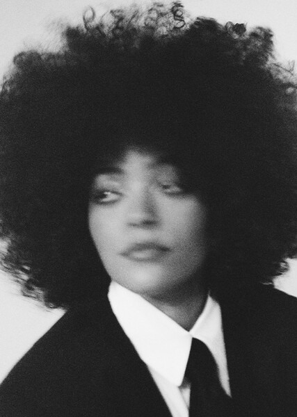 Quintessa Swindell photo