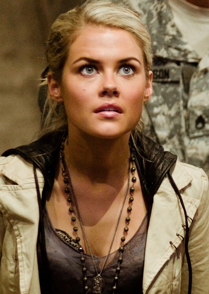 Rachael Taylor photo