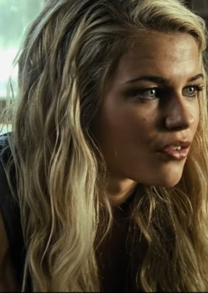 Rachael Taylor photo