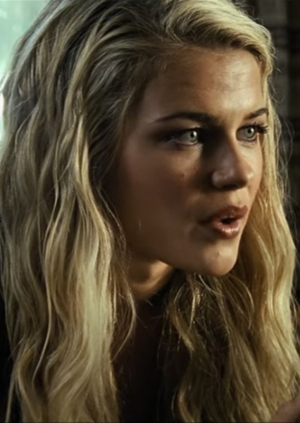 Rachael Taylor photo