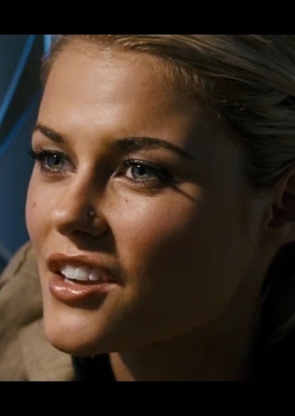 Rachael Taylor photo
