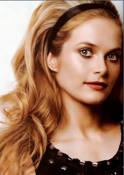 Rachel Blanchard photo