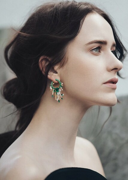 Rachel Brosnahan photo