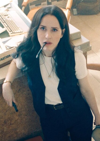 Rachel Brosnahan photo