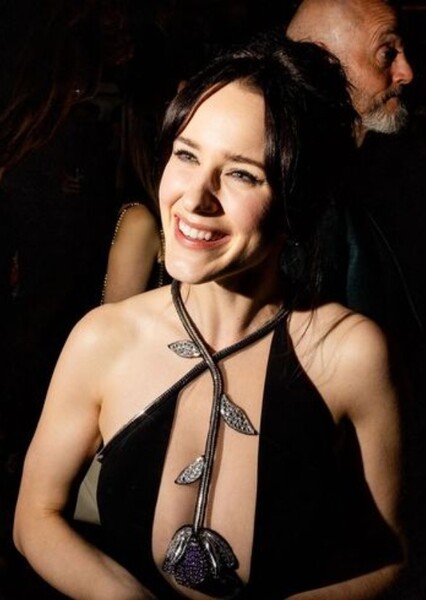 Rachel Brosnahan photo