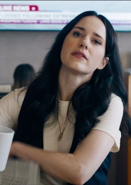 Rachel Brosnahan photo