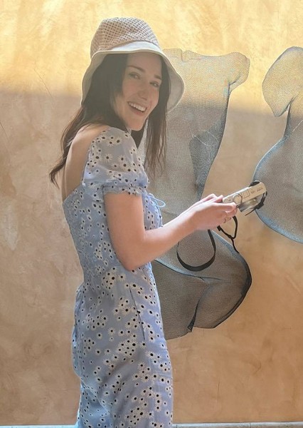 Rachel Brosnahan photo