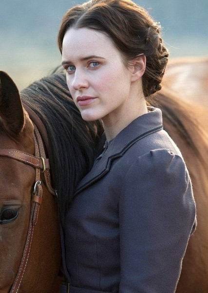 Rachel Brosnahan photo