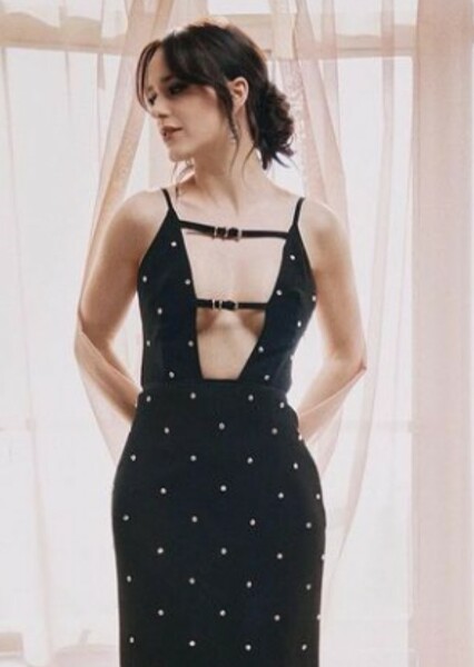 Rachel Brosnahan photo