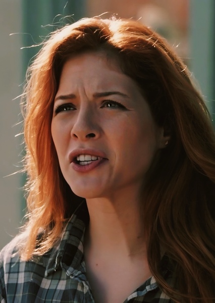 Rachelle Lefevre photo