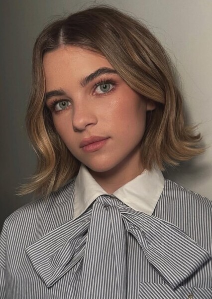 Raegan Revord photo