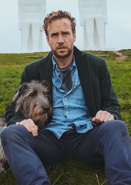 Rafe Spall photo